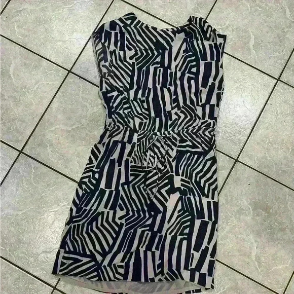 Loft charcoal and Light Gray Print Elastic Waist Sleeveless Dress Size Small - Picture 1 of 6